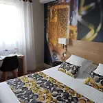 De Champagne Hotel 3*