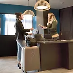 De Champagne Hotel 3*