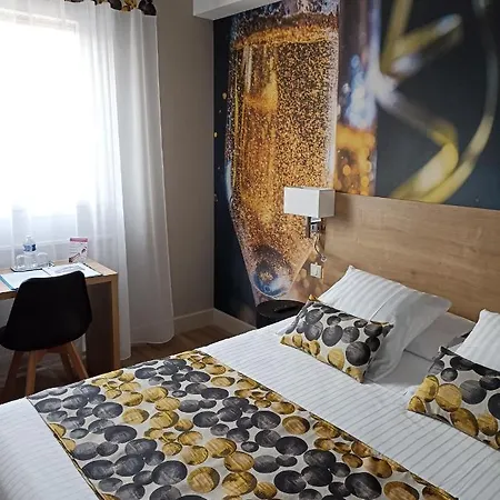 De Champagne Hotel 3*