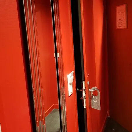 De Champagne Otel