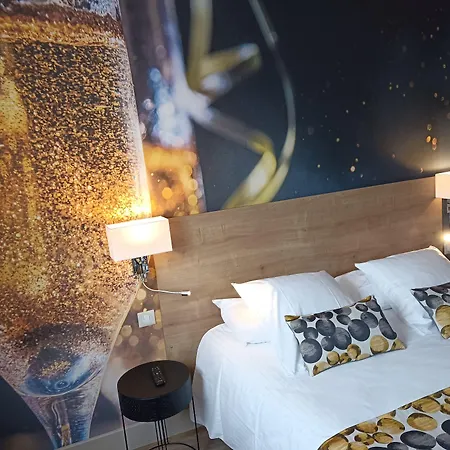 De Champagne Hotel 3*