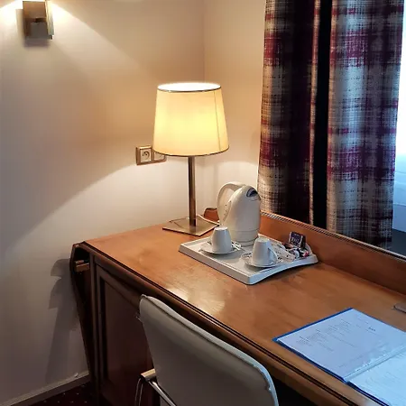 De Champagne Hotel 3*