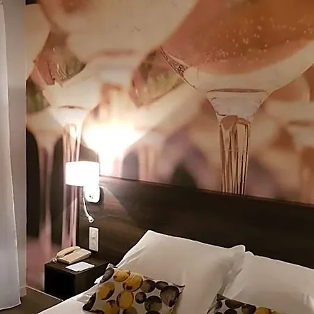 De Champagne Hotel