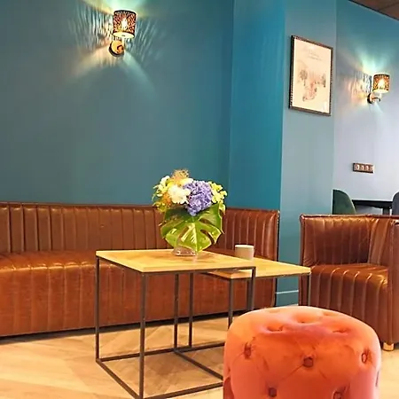 De Champagne Hotel 3*