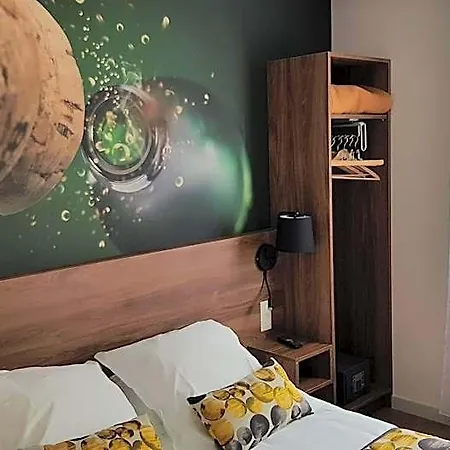 De Champagne Hotel