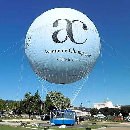 De Champagne Hotel